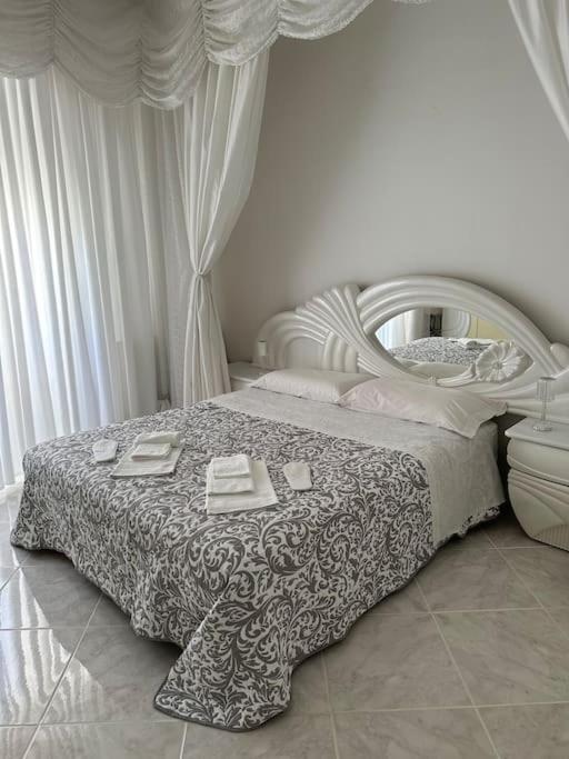 Ferienwohnung Casa Eleonora: A 5 Min Dal Mare + Free Parking Ventimiglia Exterior foto