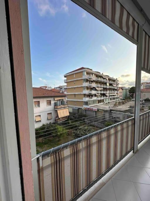 Ferienwohnung Casa Eleonora: A 5 Min Dal Mare + Free Parking Ventimiglia Exterior foto
